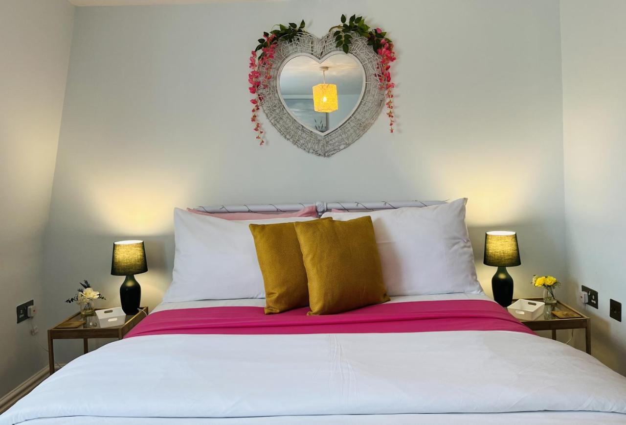 Beautiful Beachfront Retreat With A Stunning Sea View For The Ultimate Escape Away From The Busy World Below Herne Bay Εξωτερικό φωτογραφία